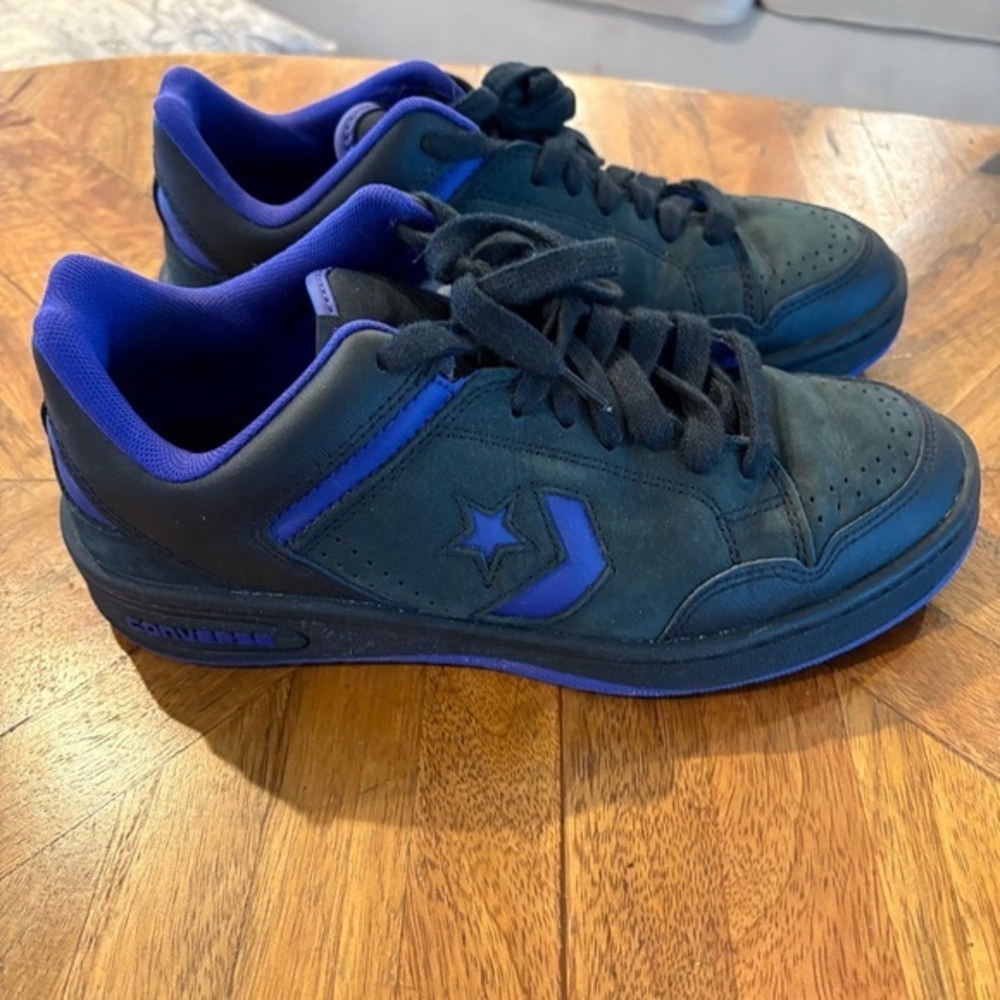 Converse Men's Black and Purple Sneakers